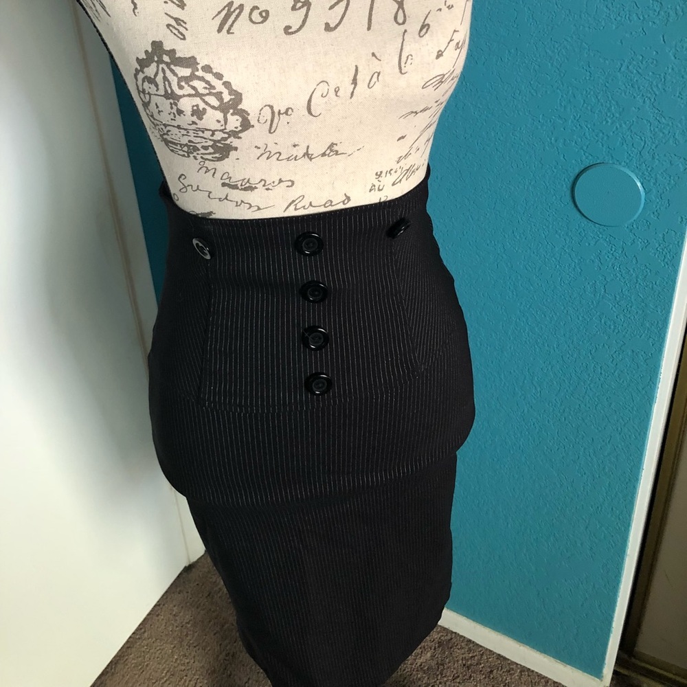Dress/Skirt - Picture 4 of 6
